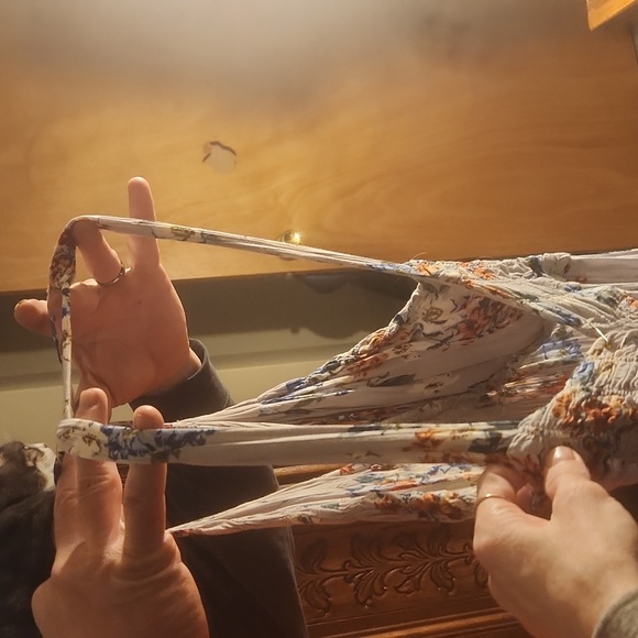 Dress - Picture 3 of 5